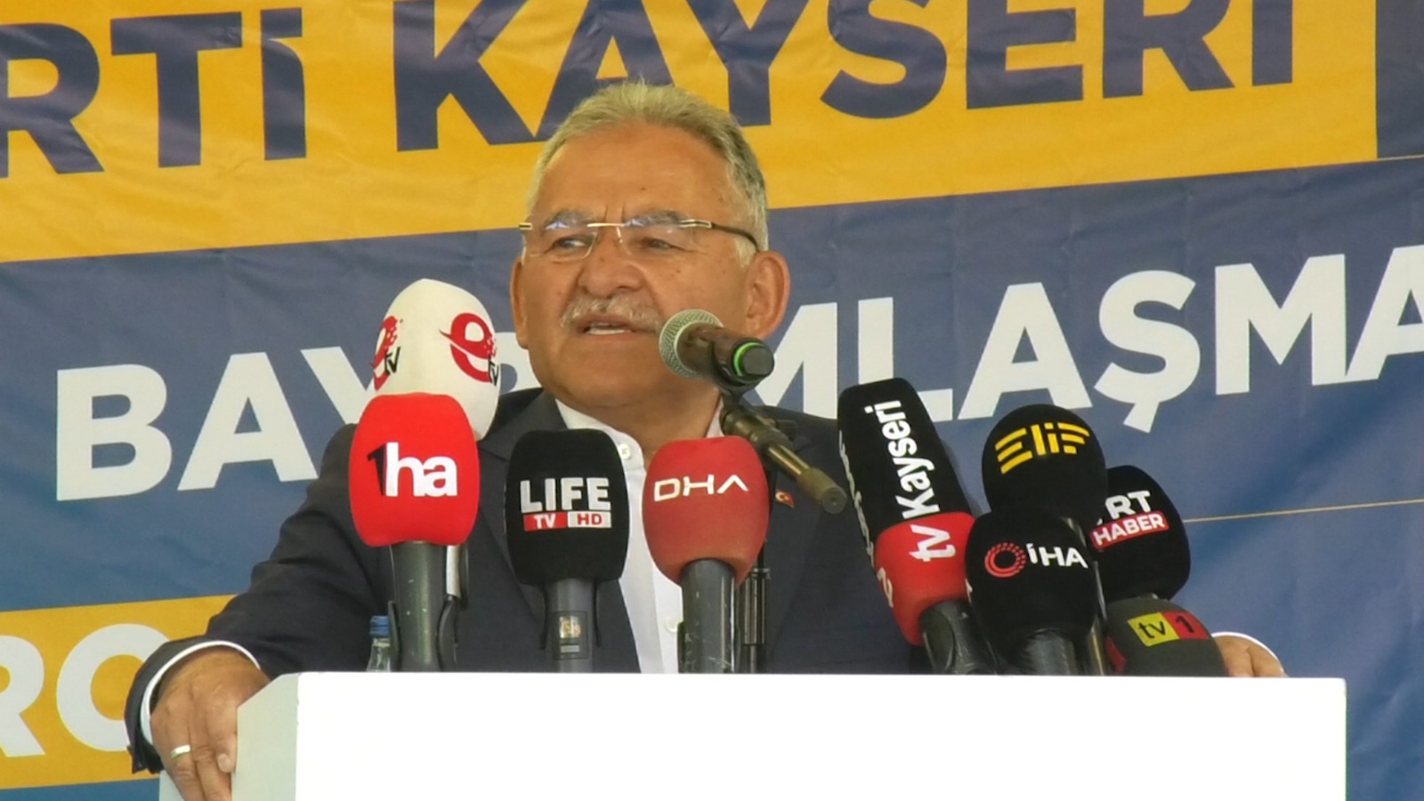 Başkan Büyükkılıç’tan bayram uyarısı: “Çevremiz ve sağlığımız adına belediyelerimizin belirlediği noktalarda kurban kesimi yapalım”